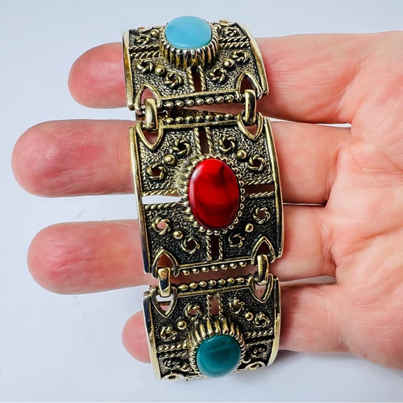 Vintage Jewelry - VINTAGE GRANADA 1970’s BAROQUE CHUNKY CABOCHON ANTIQUE GOLD  BRACELET